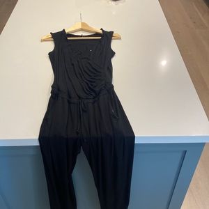 Isabella Oliver maternity jumpsuit size 0! Worn once